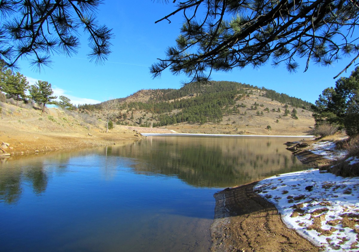 Photo of the Pinewood Reservoir from Fisherman's Cove.