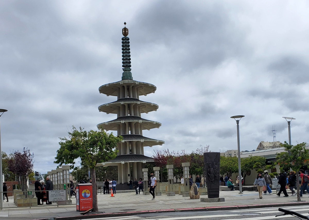 The Japantown Peace Pagoda is located between the east and west entrances to the Japan Center Mall