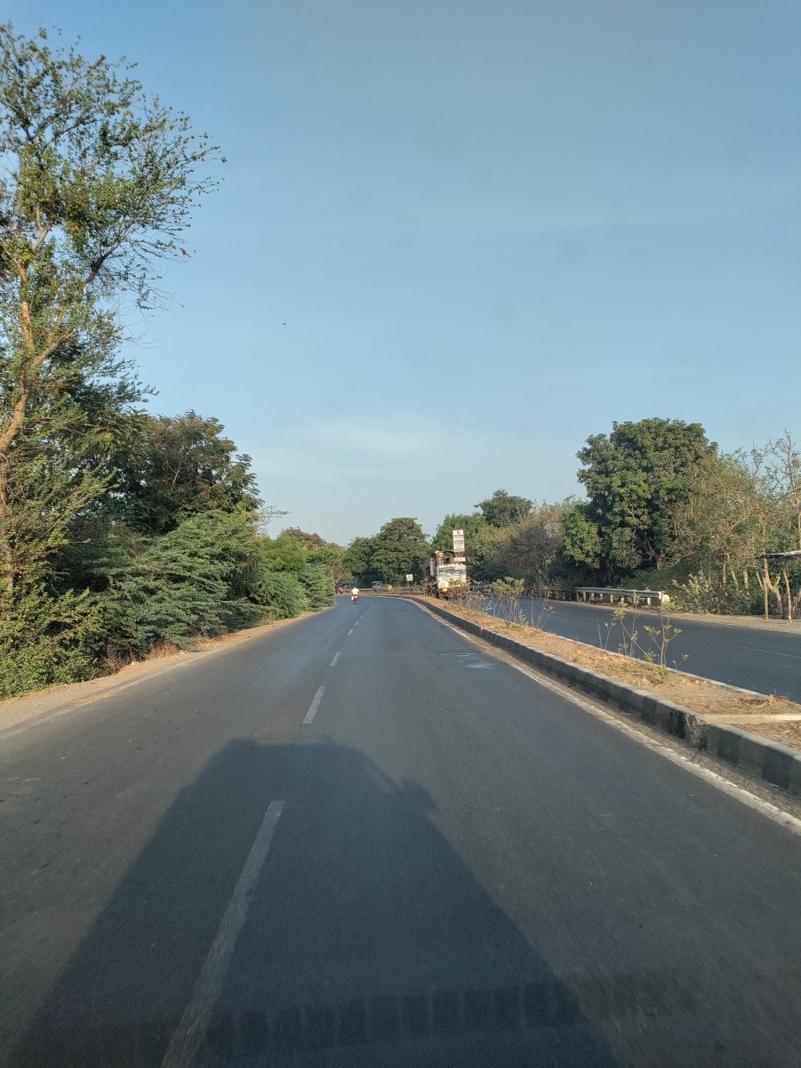 The road from Vadodara to Padra