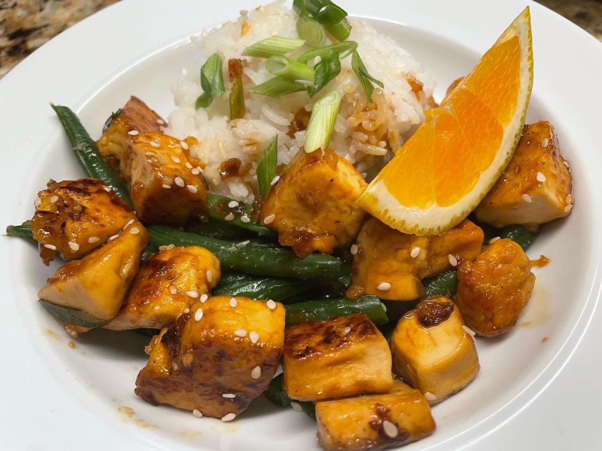 Orange Sesame Tofu With Green Beans and Jasmine Rice
