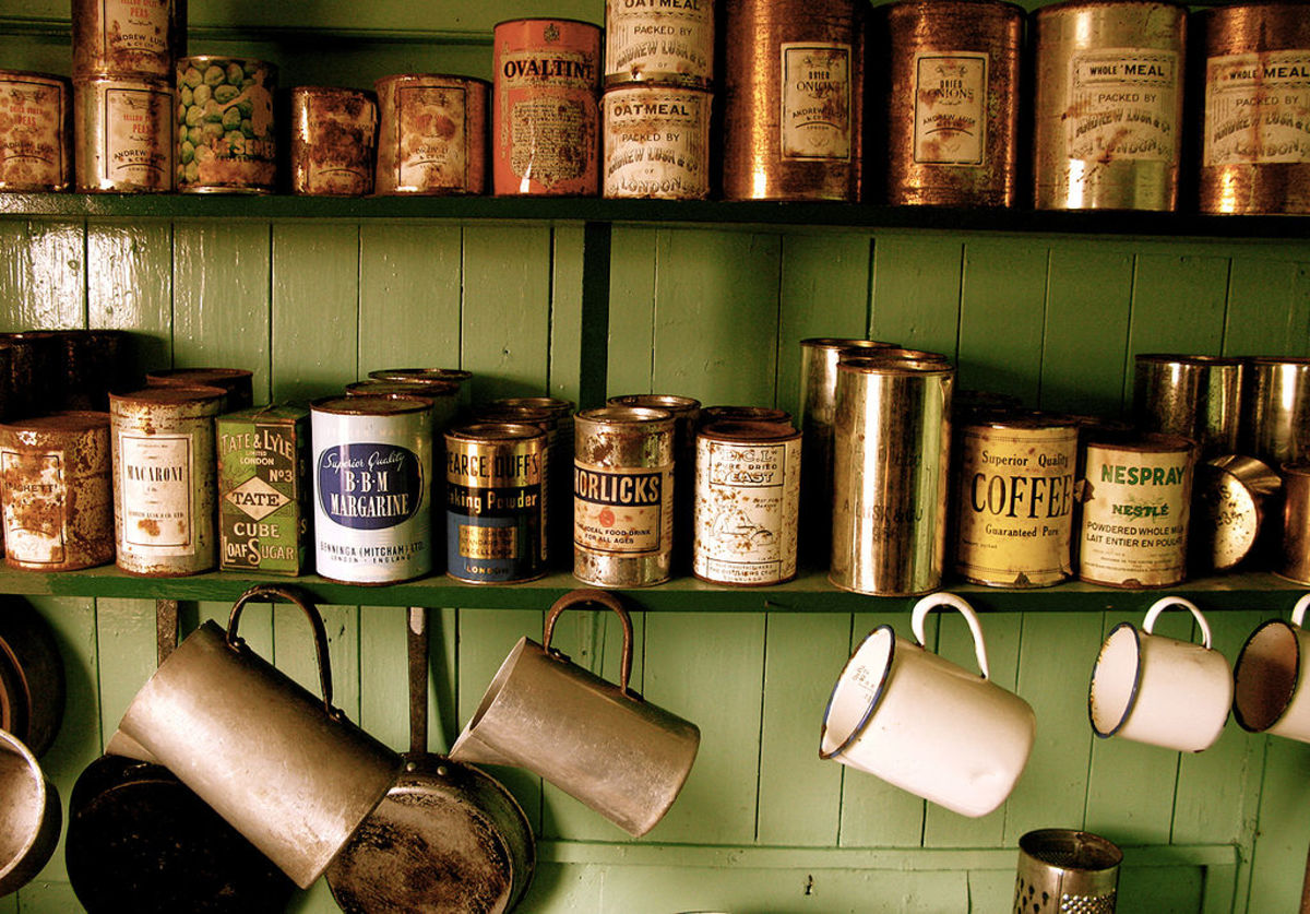 Old tin cans--wikimedia commons