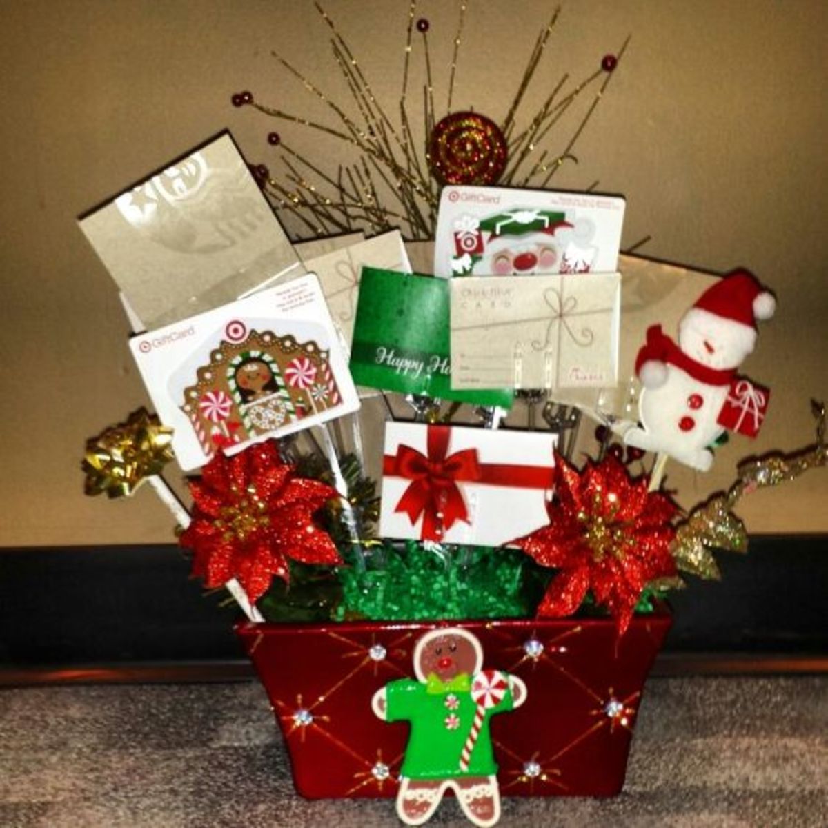 christmas-gift-basket-ideas-for-friends