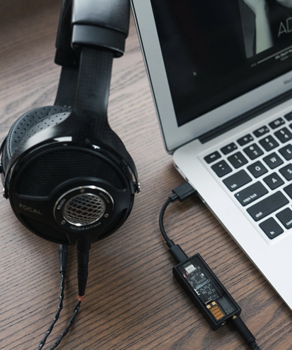 the-questyle-m15-mobile-lossless-dac-with-headphone-amplifier-puts-out-real-sound