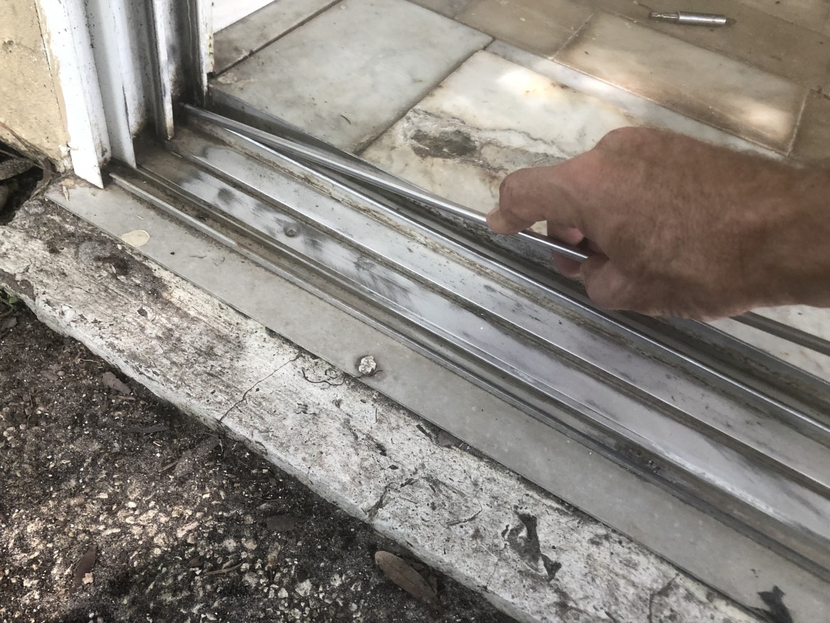 How To Repair A Damaged Sliding Glass Door Track Dengarden