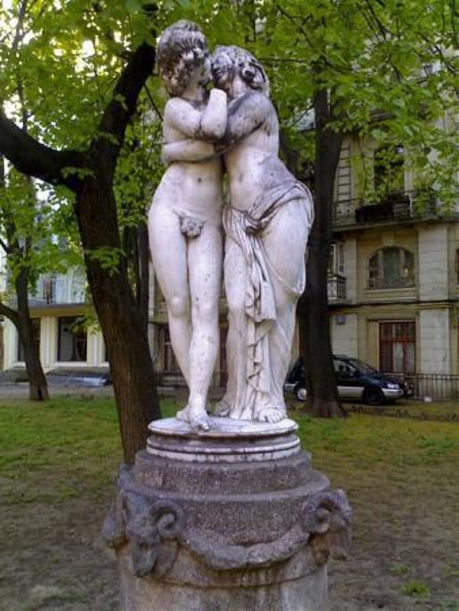 Statue at Palais royal garden