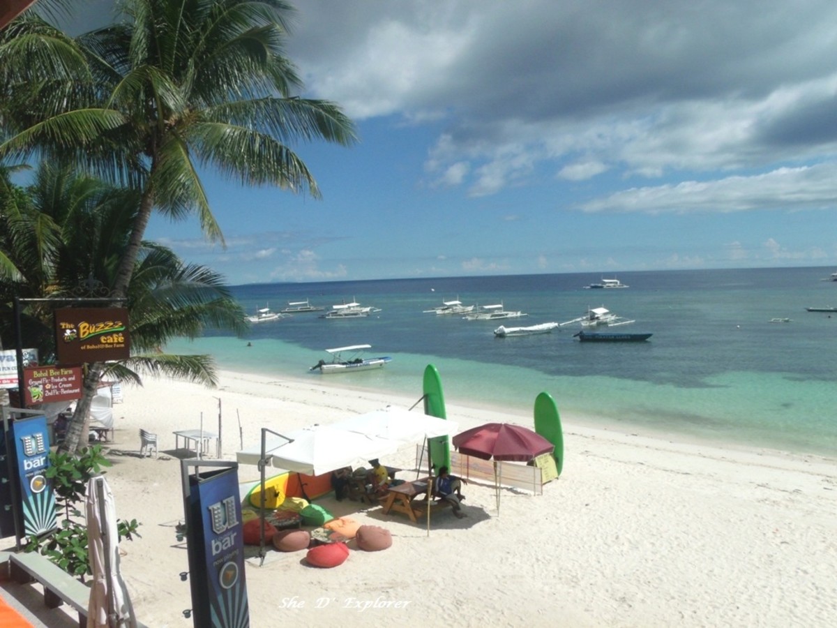 Panglao is lined with boutique hotels, resorts & eateries.
