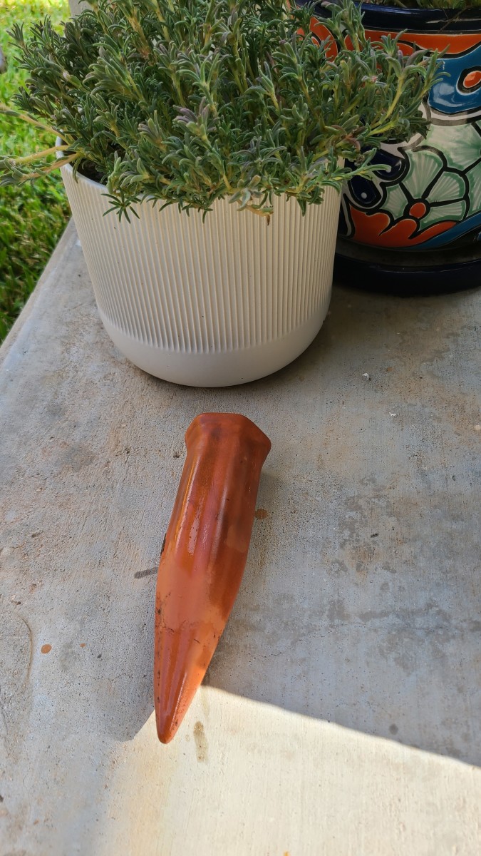 Here's what one of the terracotta clay spikes looks like.