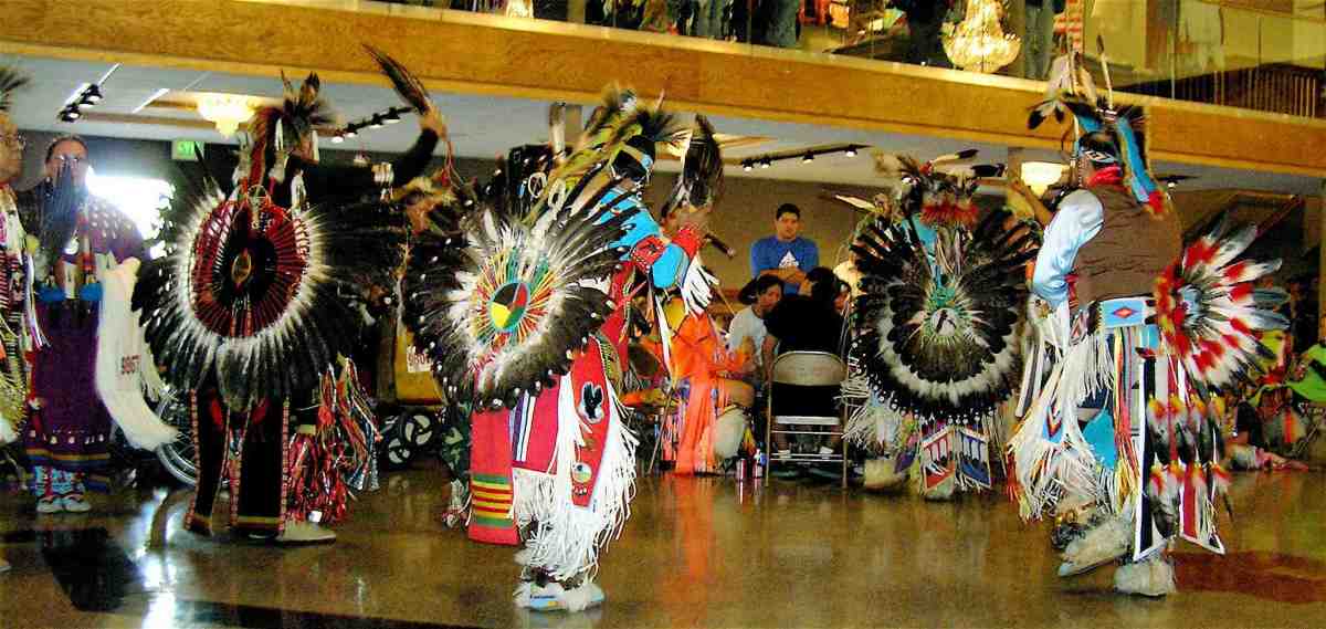 the-rich-culture-of-montana-from-their-people-to-their-powwows