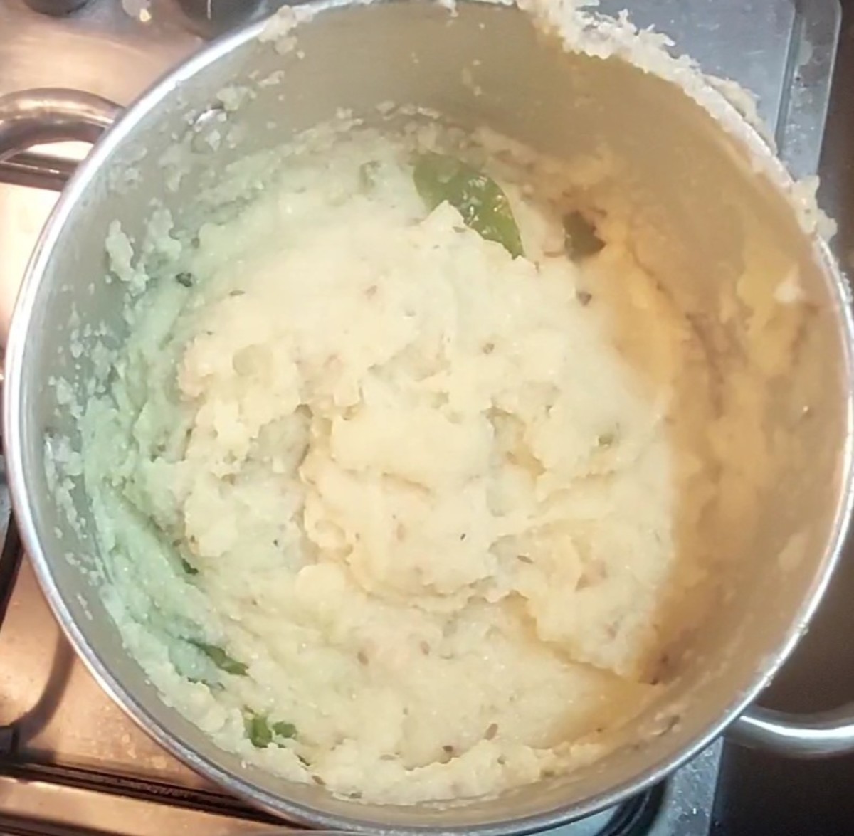 Close the lid and simmer for 3-4 minutes or till pongal thickens. Once done, switch off the flame.