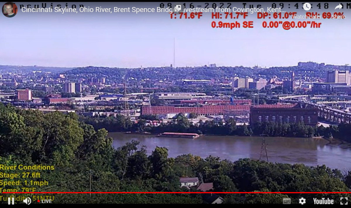Live moving webcam from the city of Covington in northern Kentucky, looking over the Cincinnati Skyline and the Ohio River in the United States.