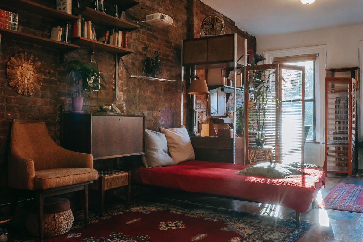 A Sagittarius bedroom might look like something straight out of a Harry Potter movie.
