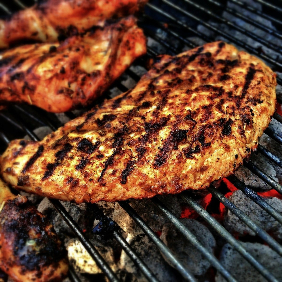 7 Pros of Grilling Food
