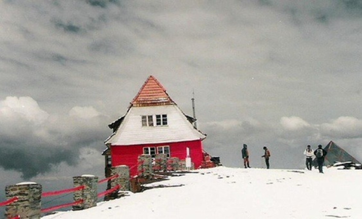 unusual-skiing-locations