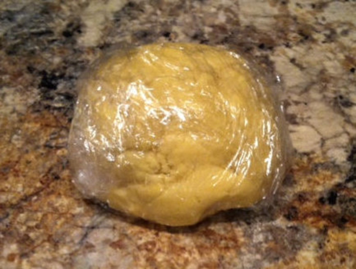 When chilling the dough, wrap it well in plastic wrap to prevent the surface of the dough from becoming dry.