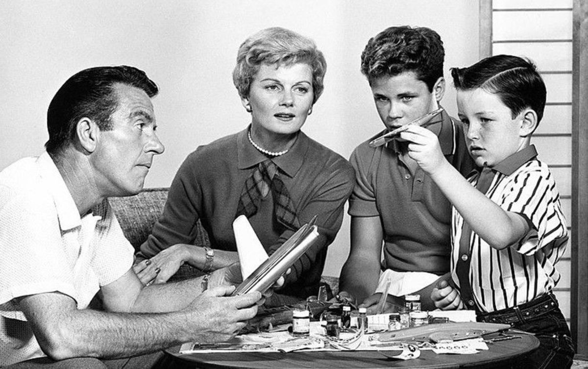 Leave it To Beaver Cast: from left, Hugh Beaumont, Ward; Barbara Billingsley, June; Tony Down, Wally and Jerry Matthews, Theodore aka/ The Beaver.