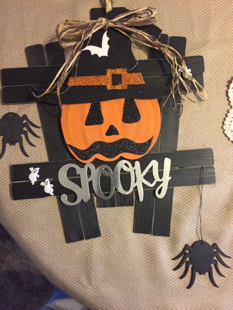 "Spooky" Jack-o-Lantern Sign