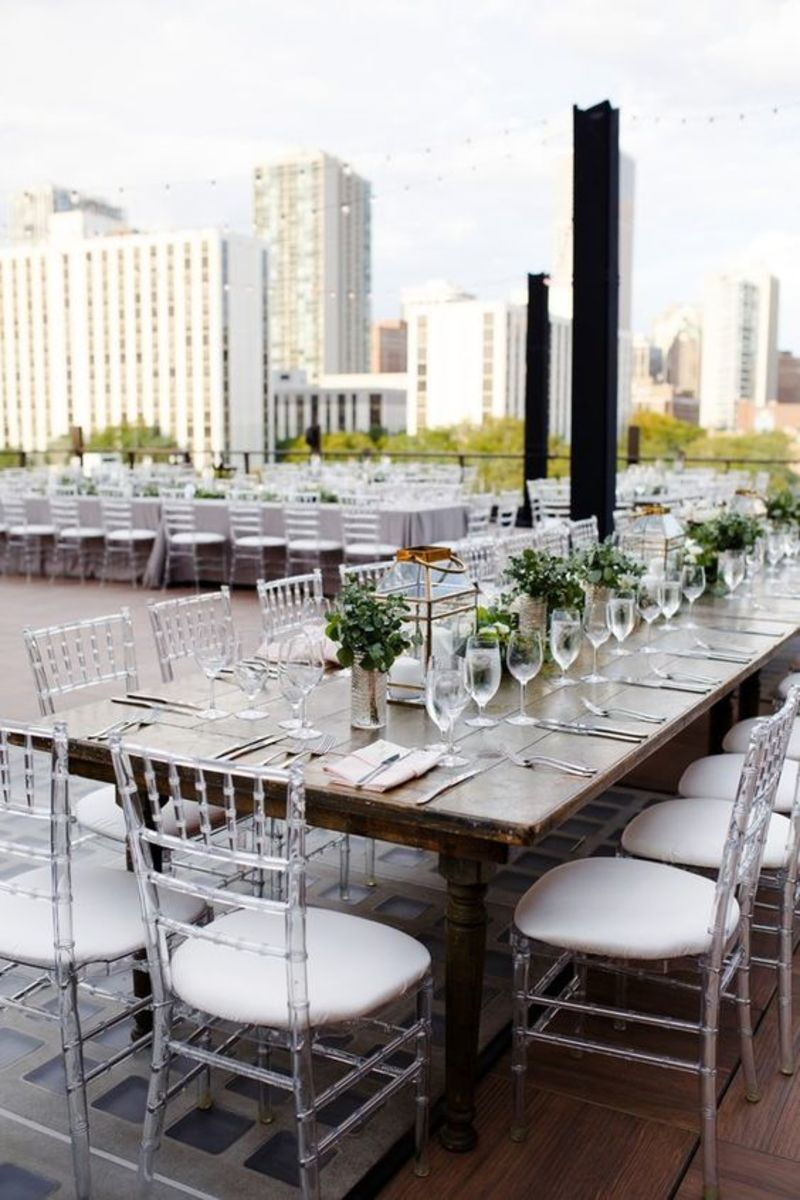 fall is one of the best times to have your wedding in the Chicago