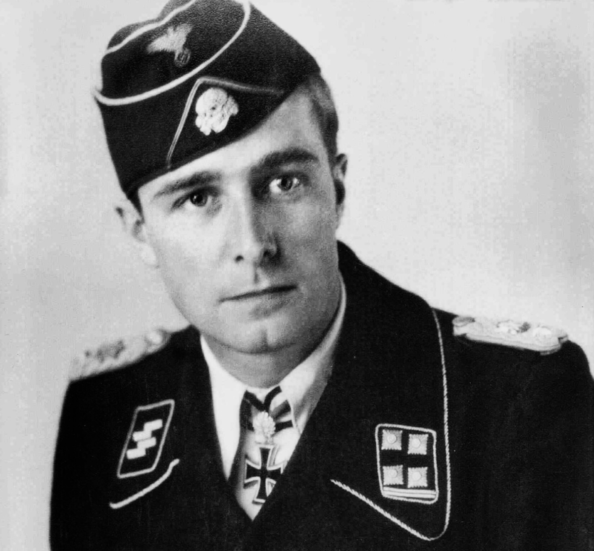 Noted for his fighting spirit and aggressive leadership in battle, tank commander Peiper's victories came at the cost of many German tanks and casualties among Waffen-SS.