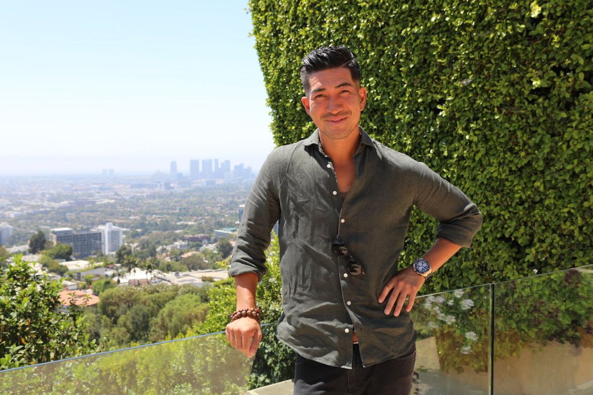 Real Estate Agent Peter Mac in Los Angeles 