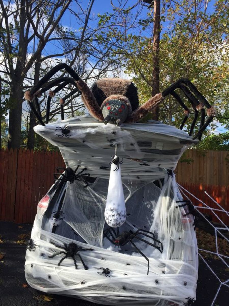 75+ Awesome Trunk or Treat Ideas for Cars - Holidappy