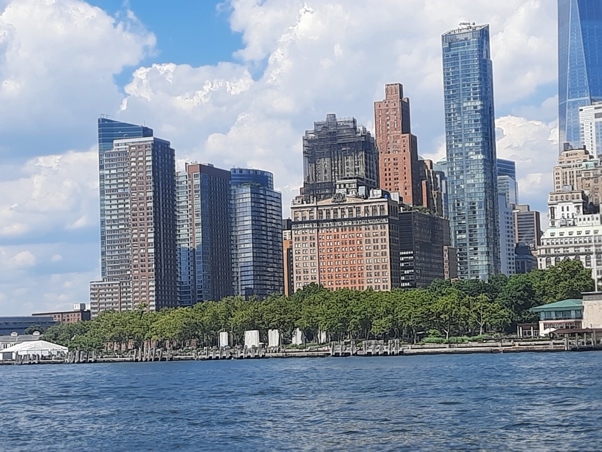 Panoramic view of Manhattan, from the Staten Island ferry