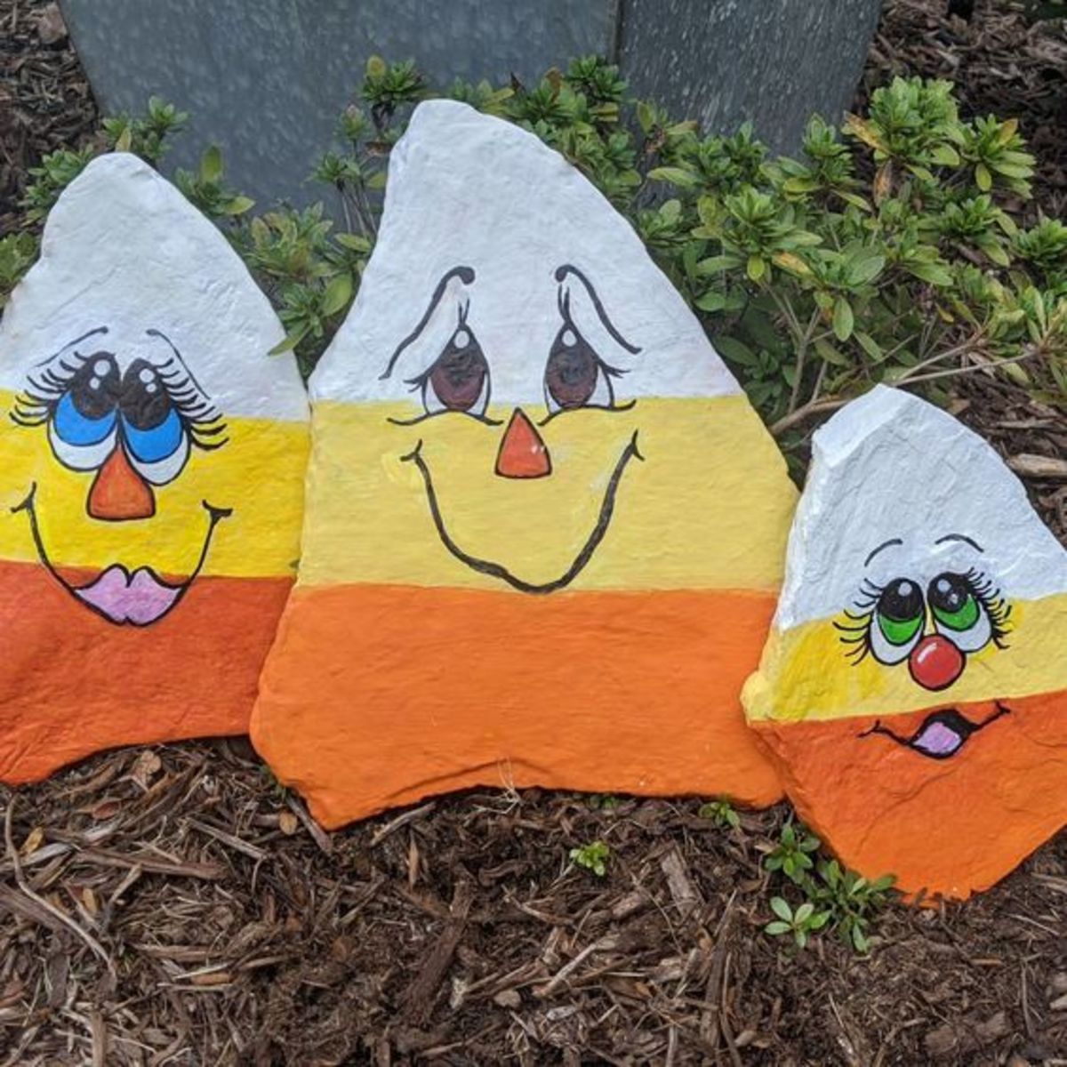 A Rock Painting Tutorial for Halloween!