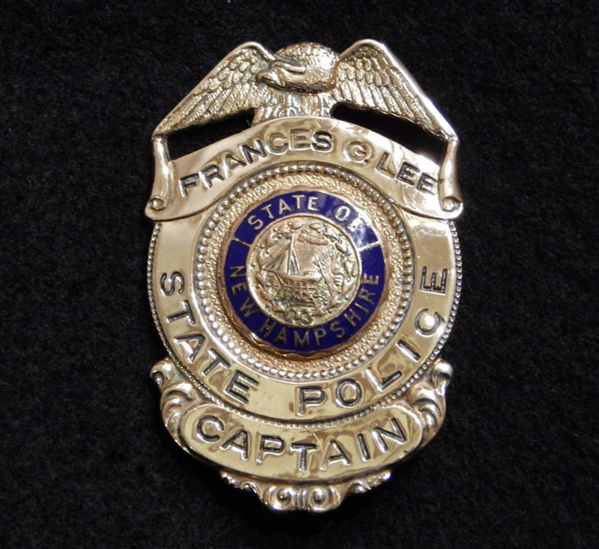 Lee's Police Captain Badge