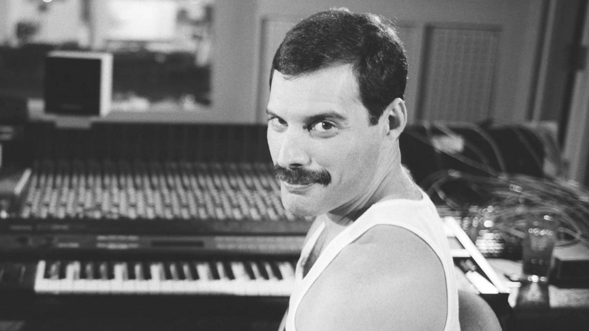 Freddie Mercury in a recording studio, 1985