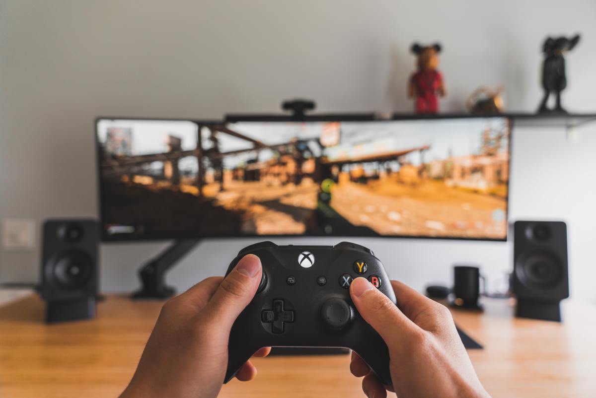 A video game console or game rental subscription would be the ideal gift for a gamer.