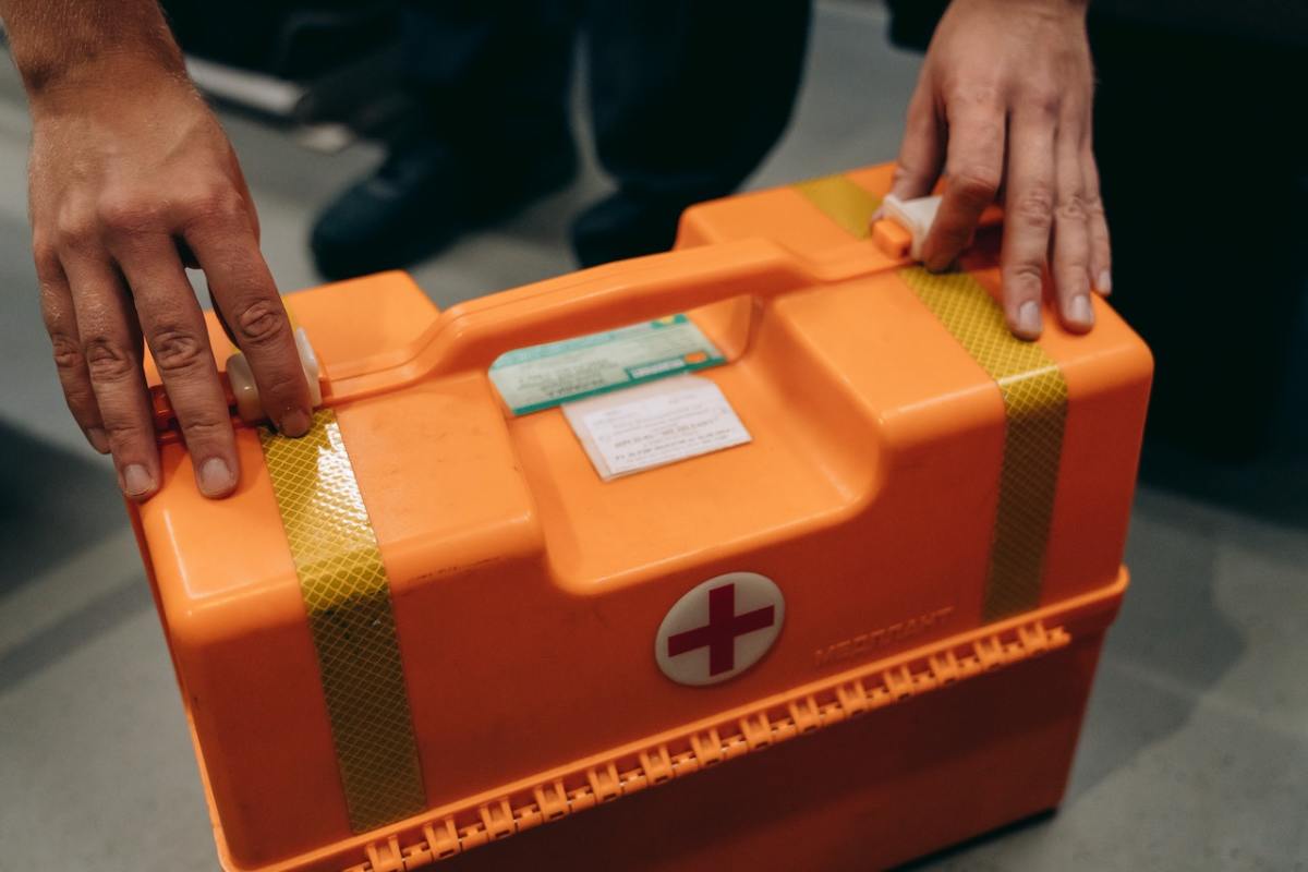 10 Must-Have Items in Your Home's First Aid Kit