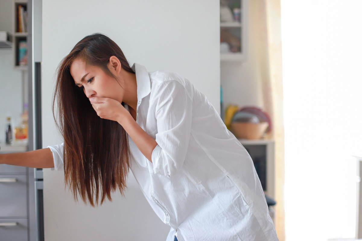 mom-to-be-perfectly-and-hilariously-parodies-what-eating-in-the-first