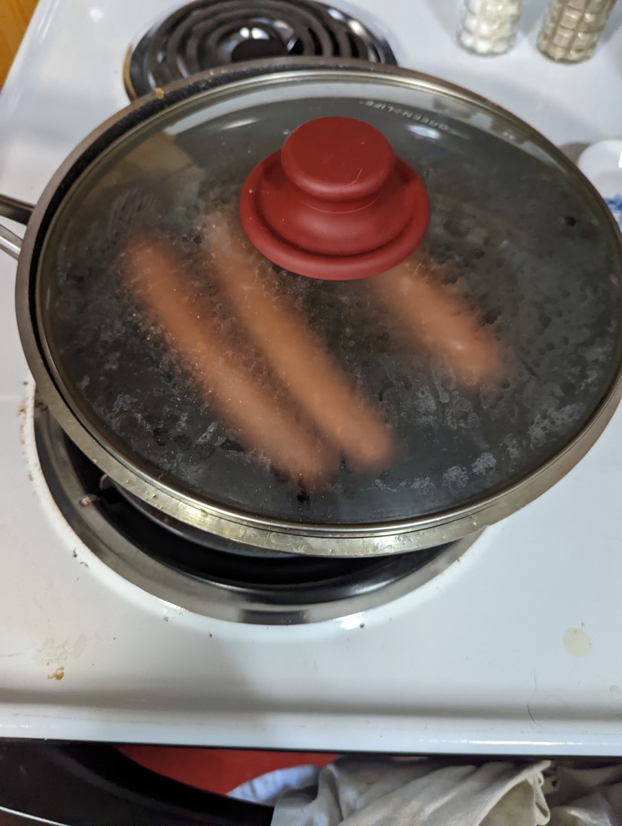 hotdogs-pan-sauteed-with-a-toasted-bun