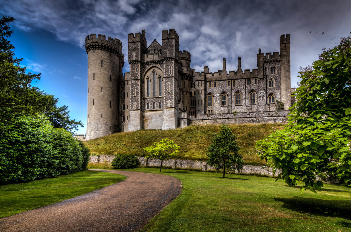 Henry of Bolingbroke and Mary de Bohun married at Arundel Castle.