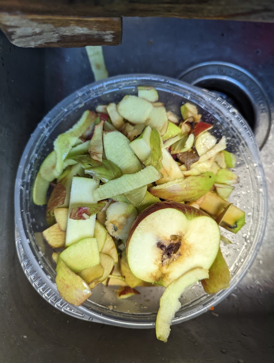 apple-peeling-cutting-prepping
