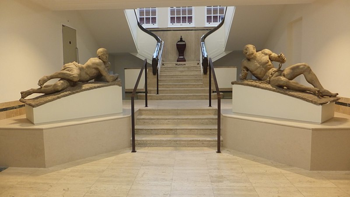 Two sculptures greeted Bethlem inmates at its entrance representing the only diagnoses available in the 18th century—melancholia on the left and raving on the right.