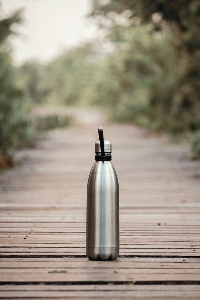 Reusable water bottle and vacuum flasks is good for the environment and also save you money
