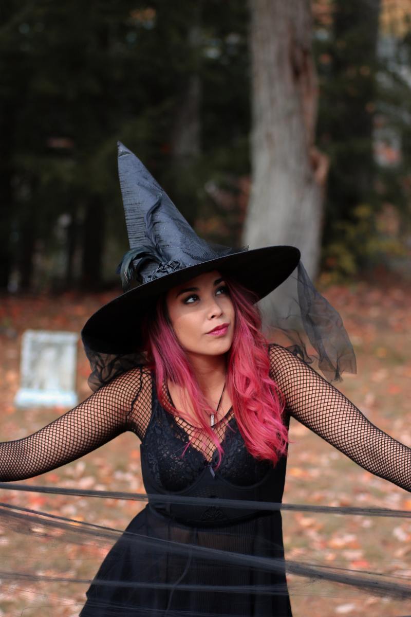 You can look amazing for Halloween without spending a fortune!