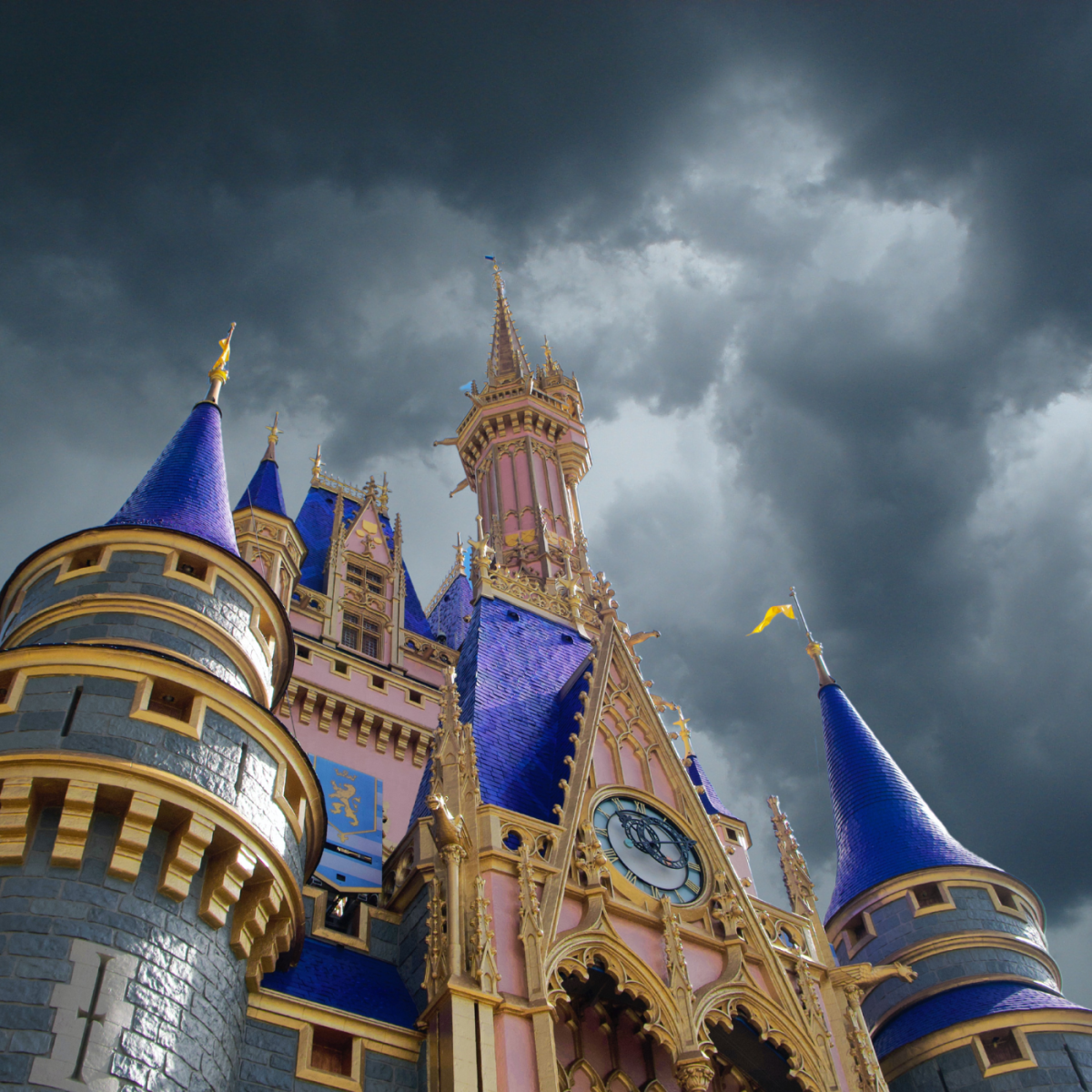 Ever wonder how Walt Disney World handles a hurricane? Read on to find out. 