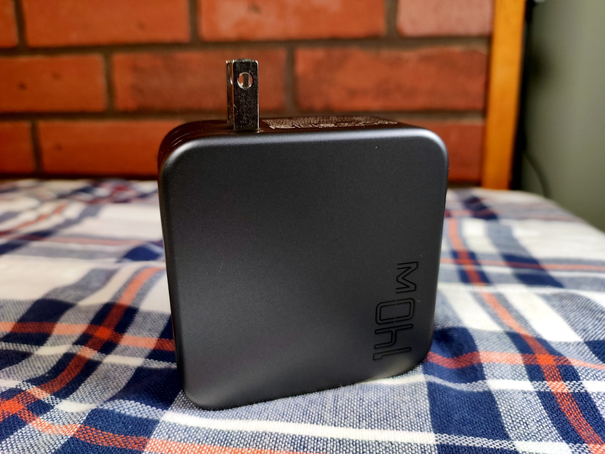 review-of-the-ugreen-nexode-140w-charger