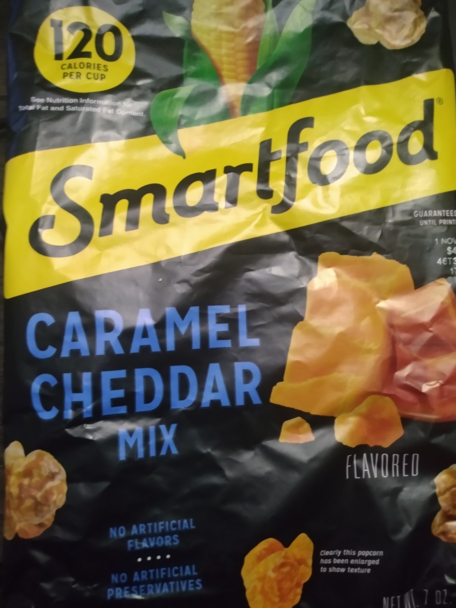 Review of Smartfood Caramel Cheddar Mix