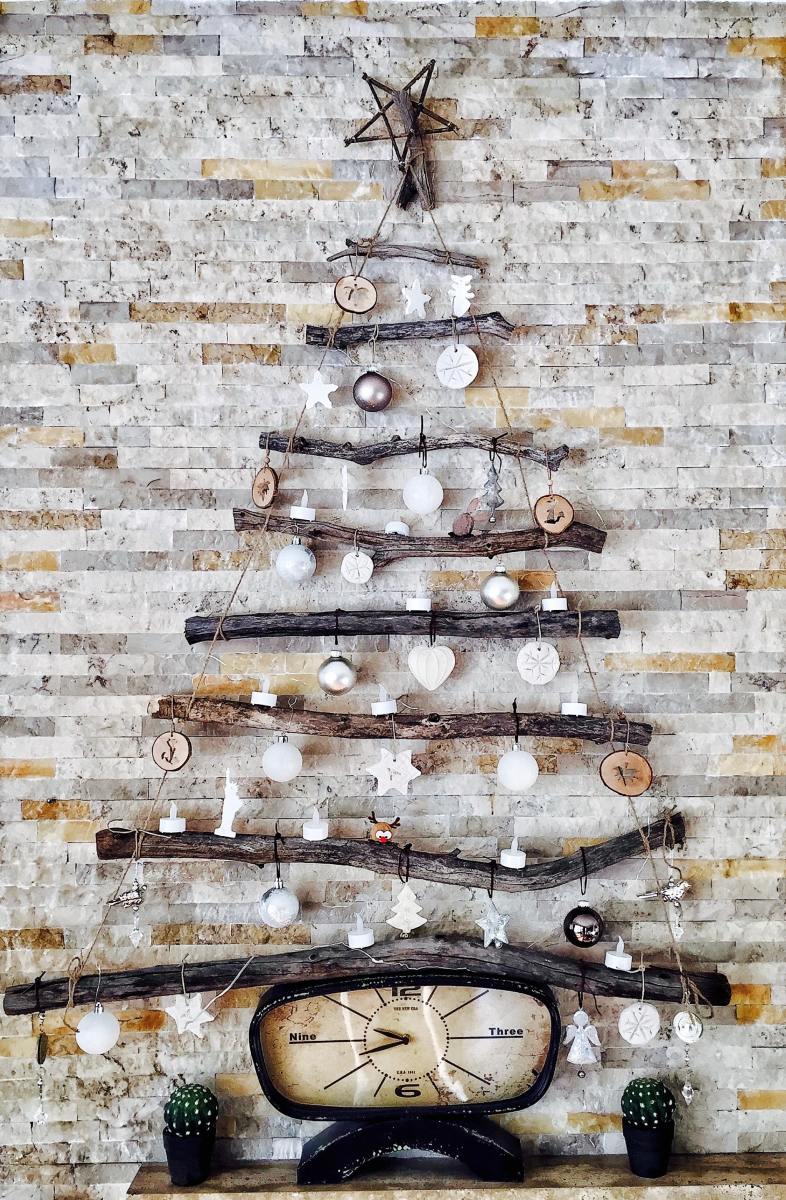 Create a wall art Christmas tree this year or use your imagination to craft your own unique Christmas decorations.
