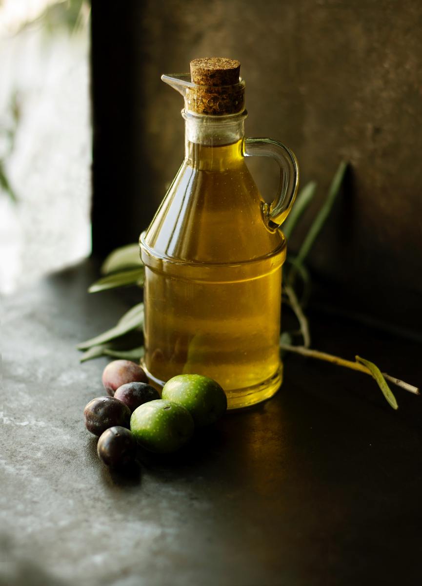 Olive oil is one of my favorite all-round oil to have in the cupboard. 