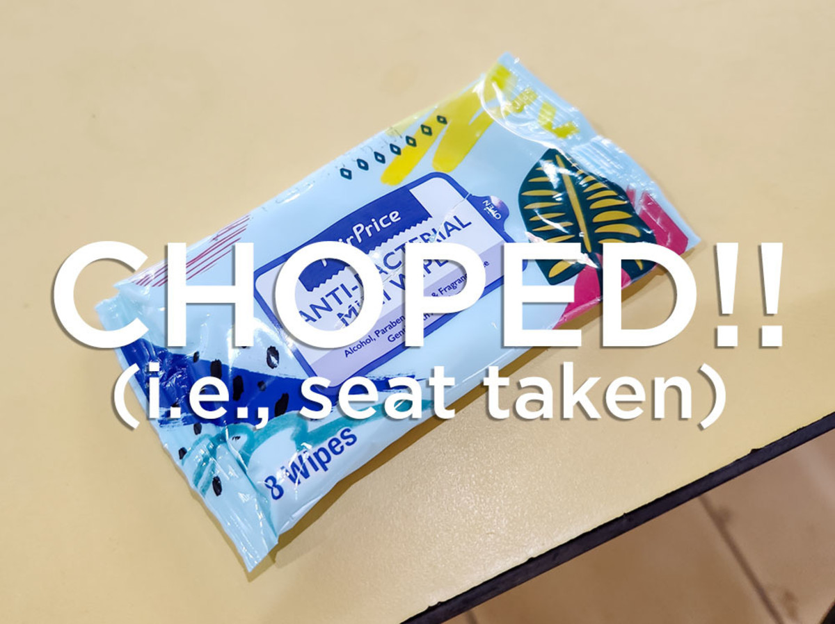 The practice of “choping” is not without its critics in Singapore. However, there is no other easy way to reserve a seat. You could, of course, also use an umbrella, a disposable water bottle, etc.
