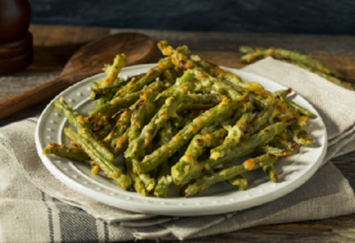 Roasted Green Beans With Garlic, Olive Oil, and Parmesan