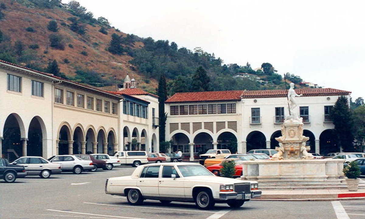 Plaza at Malagna Cove