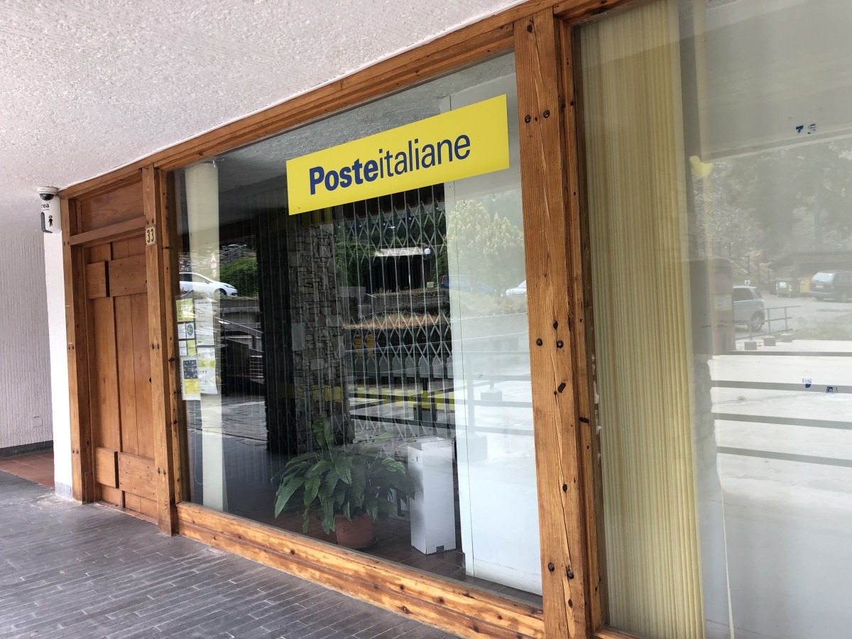 Italian Post Office