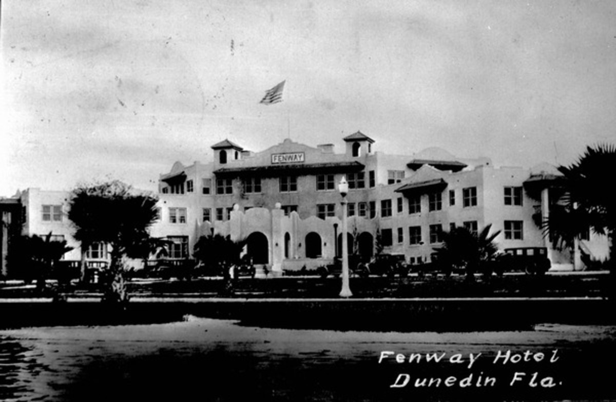 Old photo of the Fenway Hotel