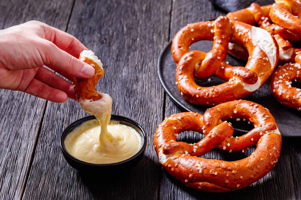 'Mini Ranch Pretzels With Buffalo Sauce' Are the Ultimate GameDay
