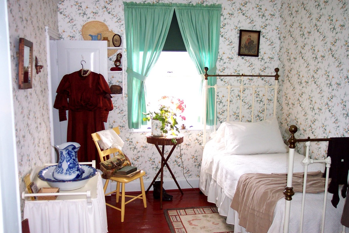 Image: Anne's Bedroom at Green Gables