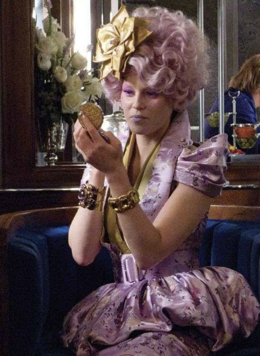 Elizabeth Banks as Effie Trinket  The Hunger Games 